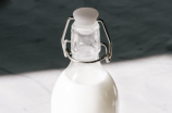 喝牛奶的时间，一天最好几次？
